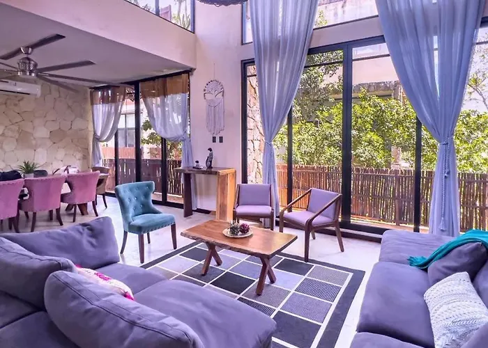 Luxury Private Penthouse With Private Pool *