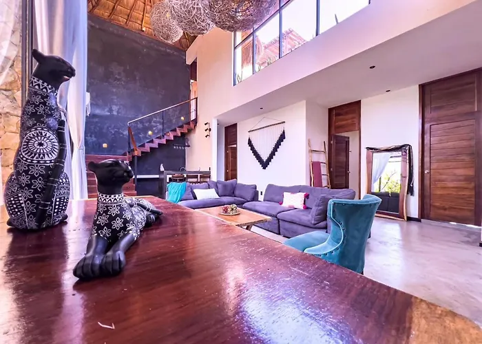 Luxury Private Penthouse With Private Pool Apartment