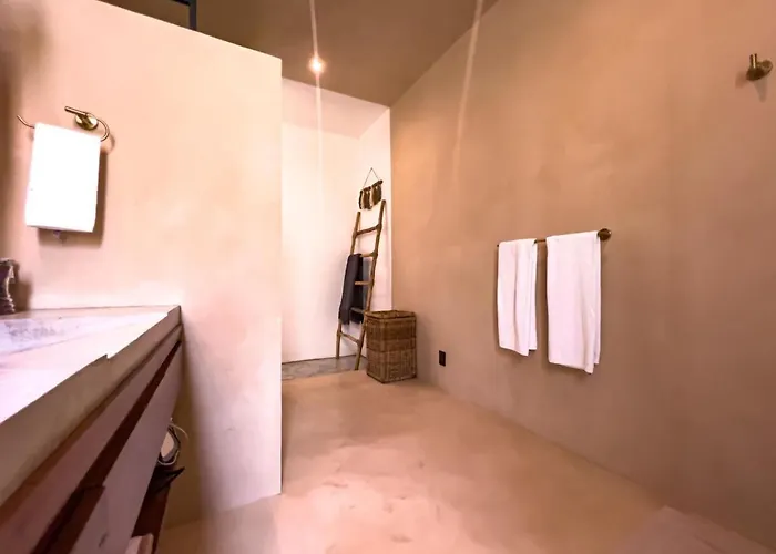 Luxury Private Penthouse With Private Pool *